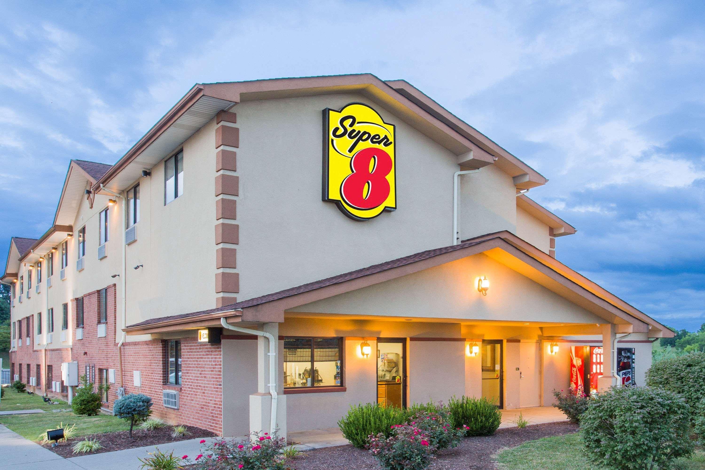Отель Super 8 By Wyndham Abingdon Va Экстерьер фото